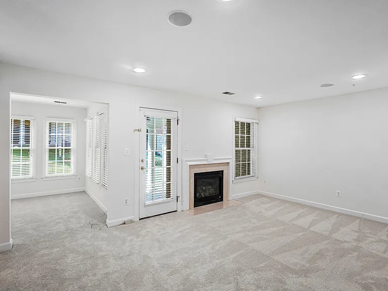 7720 Spoleto Ln — Photo 46