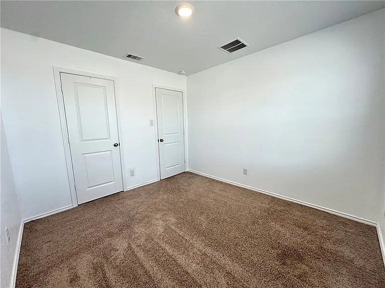 1203 Athena Dr — Photo 29