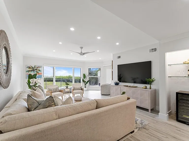 2051 NE Ocean Blvd #C13 — Photo 5