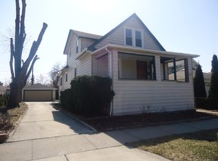 6540 38th St, Berwyn, IL 60402