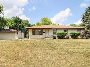 W166N9163 Grand Ave, Menomonee Falls, WI 53051