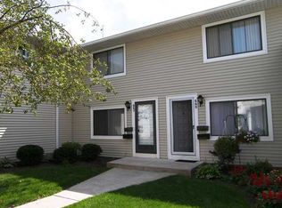 662 Eastbrooke Ln, Rochester, NY 14618