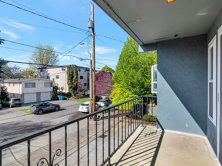 1722 NW 58th St #3 — Photo 4