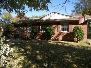 909 Tilden Rd, Charlotte, NC 28214