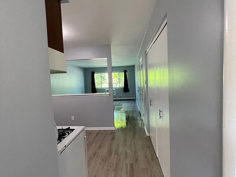2355 Lewis Ave #10-8 — Photo 4