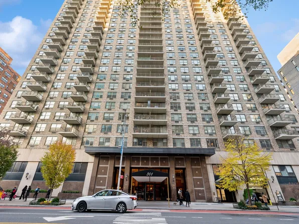 301 East 79th Street image 11 of 12