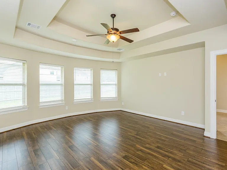 6122 Garden Lakes Ln — Photo 12