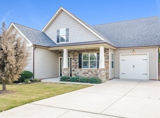 21 Hawthorne Ln, Youngsville, NC 27596