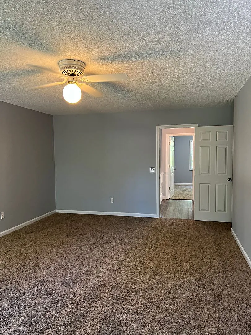 Coming Soon - 113 Pineridge — Photo 4