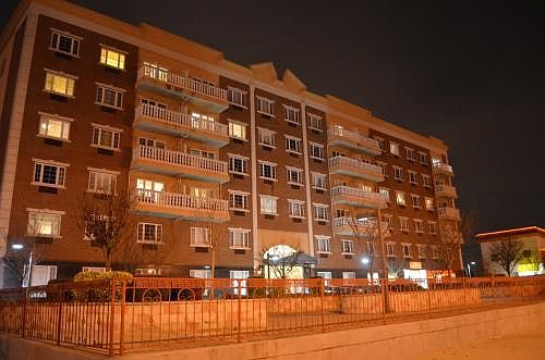 1st image of 2801 Emmons Ave APT 3G