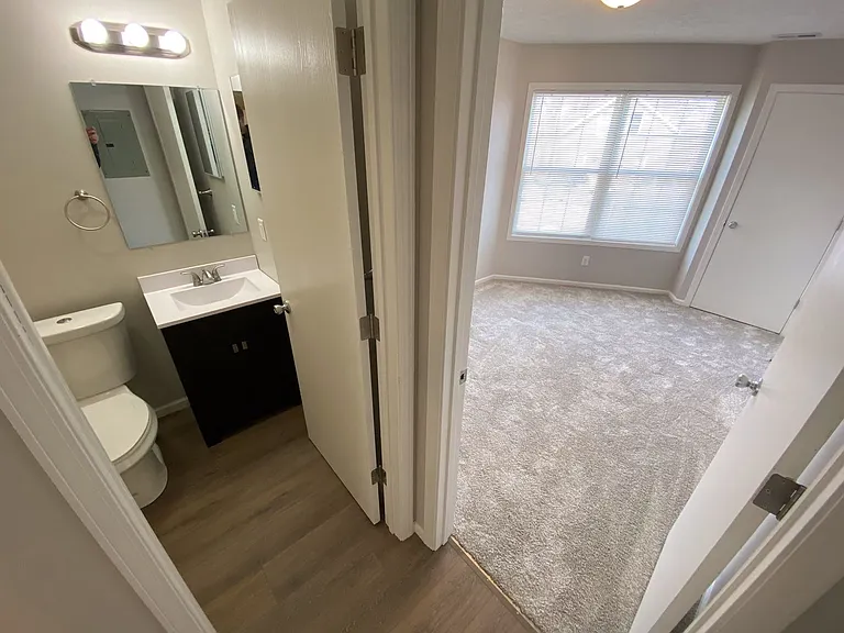 1016 Holloway St — Photo 9