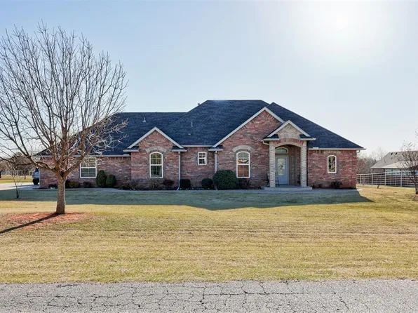 210 N Grisby Rd, Newcastle, OK 73065