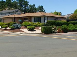 4 Esmeyer Dr, San Rafael, CA 94903