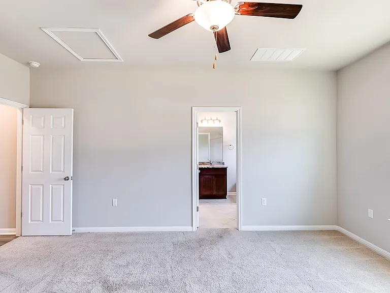 821 Falkland Trce — Photo 20