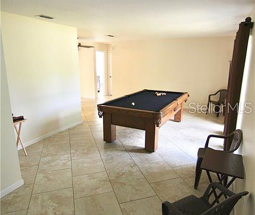 2nd image of 3001 Lakeview Ct