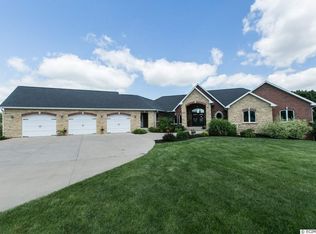 10600 Freedom Ridge Dr, Dubuque, IA 52003