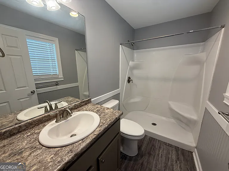 136 Trinity Rd — Photo 29