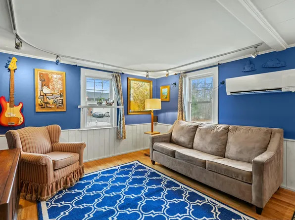 1692 Portland Road, Arundel, ME 04046