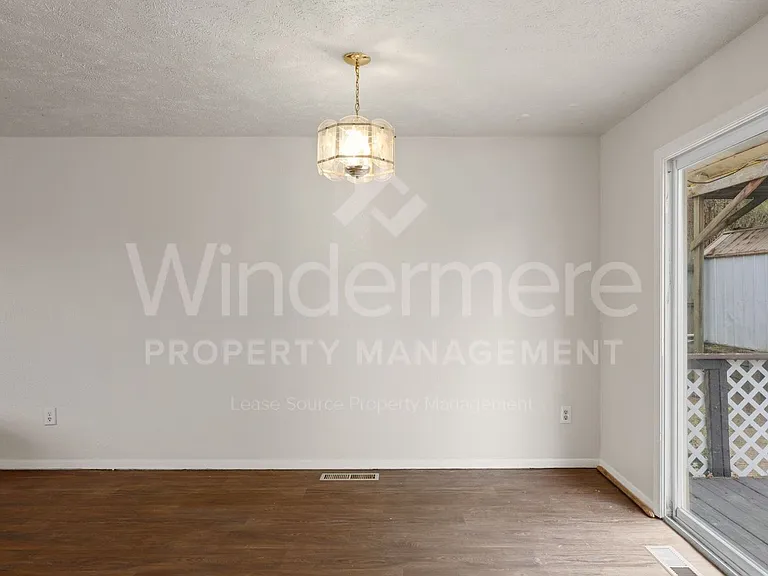 3828 E 7th Ave — Photo 10