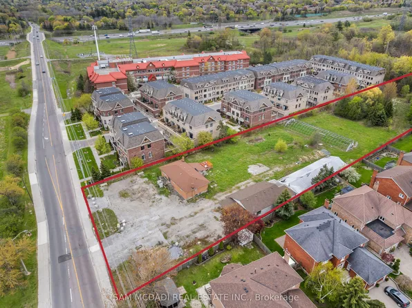 4410 Mississauga Rd, Mississauga, ON L5M 7C8