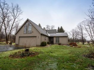 440 Aurora Hudson Rd, Aurora, OH 44202