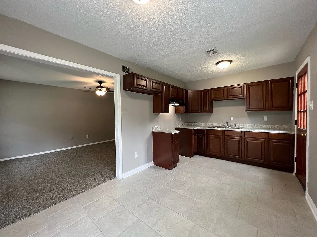 3788 Helen Ann Dr — Photo 3