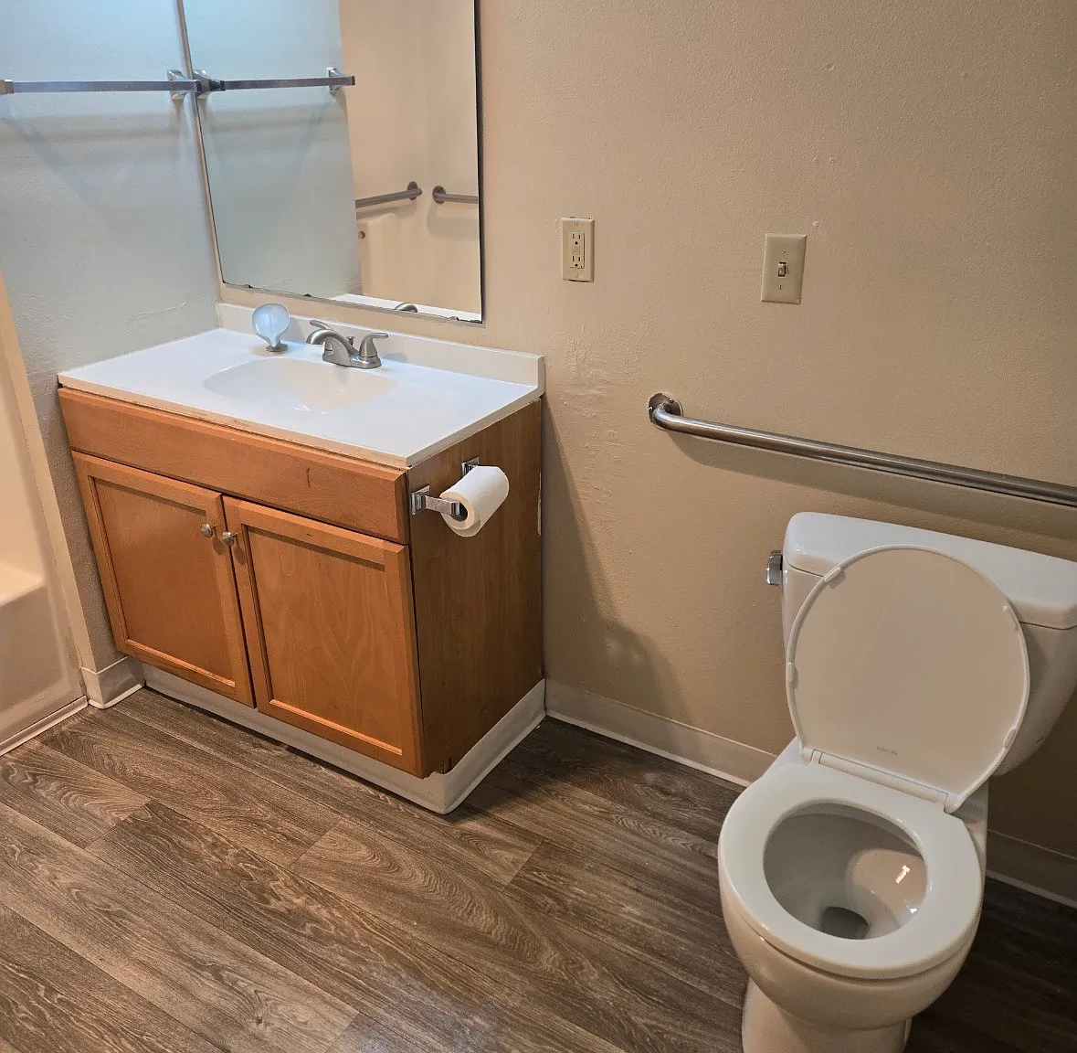 1 bed, 750 sqft, $1,575 — Photo 4