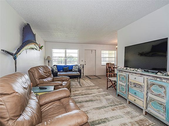 2nd image of 89 Crooked Tree Ln APT 203