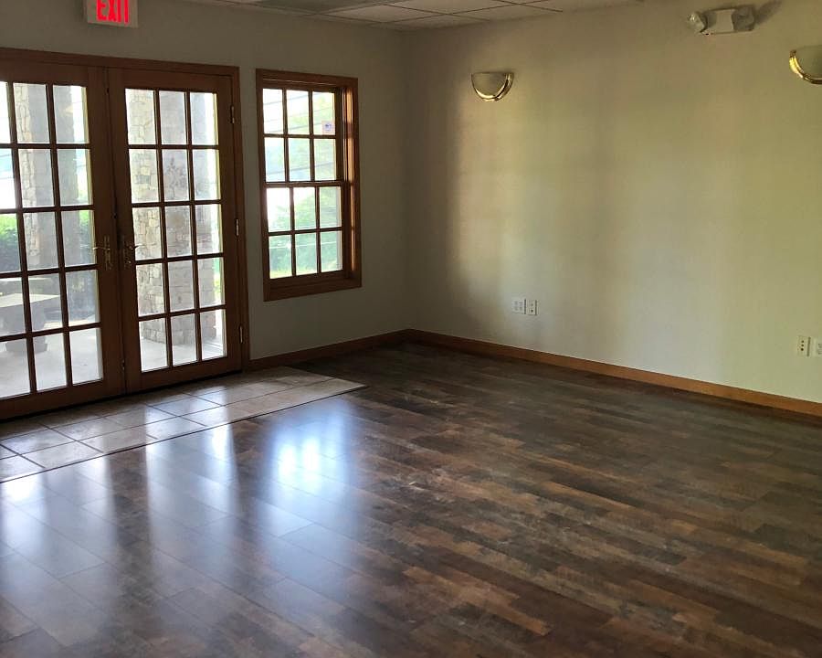 1st image of 21287 Garrett Hwy