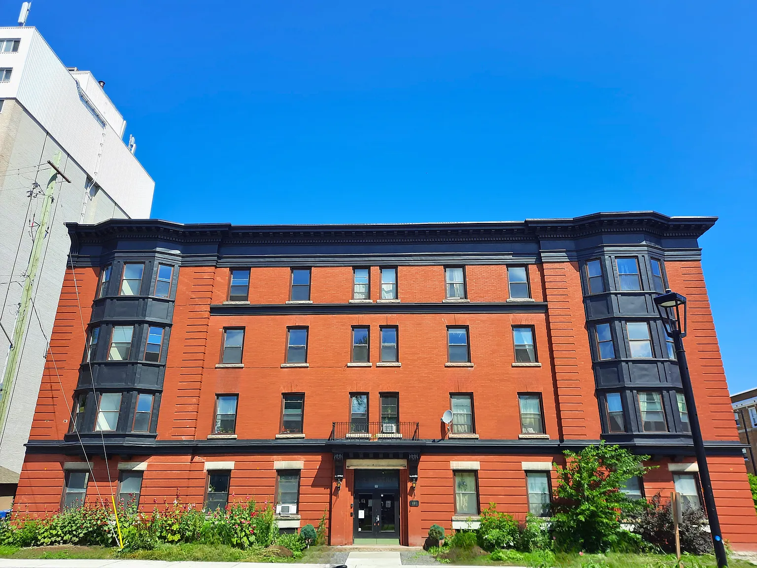 The Mackenzie Apartments — Photo 3