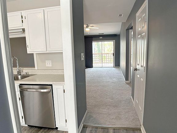 5th image of 4601 Timbermill Ct APT 303