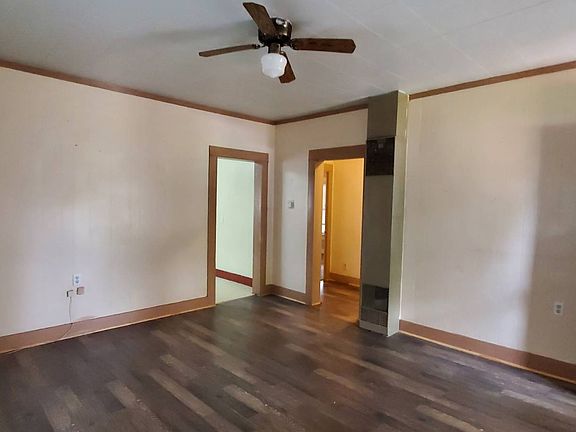 3rd image of 309 M Ave