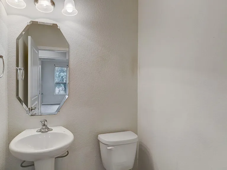 16617 Conner Creek Ln — Photo 12