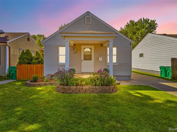 29025 Dawson St, Garden City, MI 48135