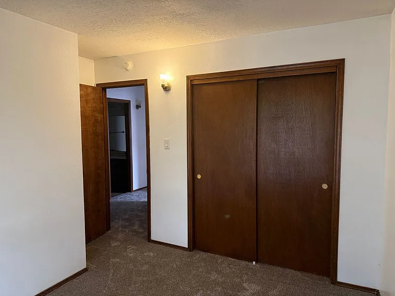 5310 Edwards Dr NE — Photo 17