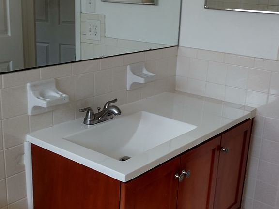 5th image of 3037 Cable Dr