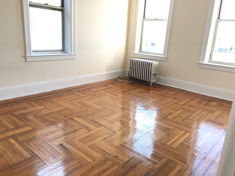 1st image of 2824 42nd St APT D2