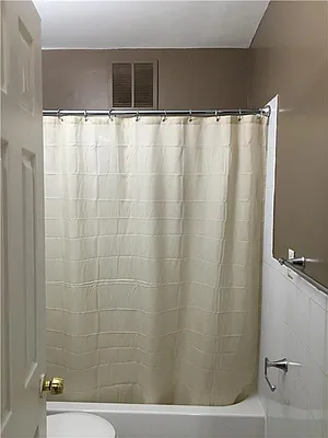 Rented by R New York | media 40