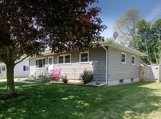 2719 Cimarron Dr, Kalamazoo, MI 49004