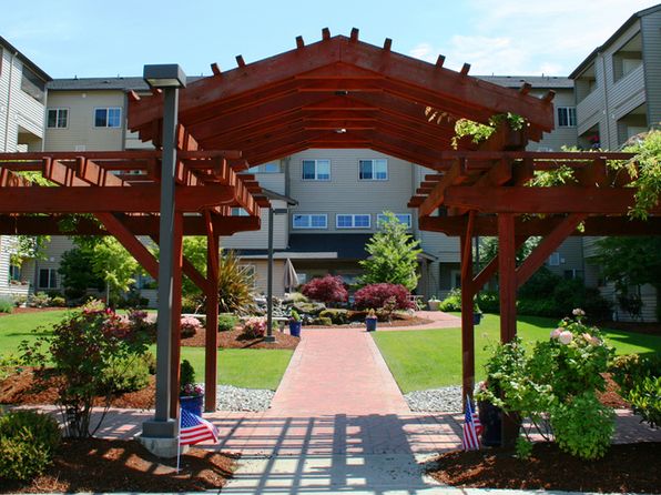 5001 Pacific Ave #221