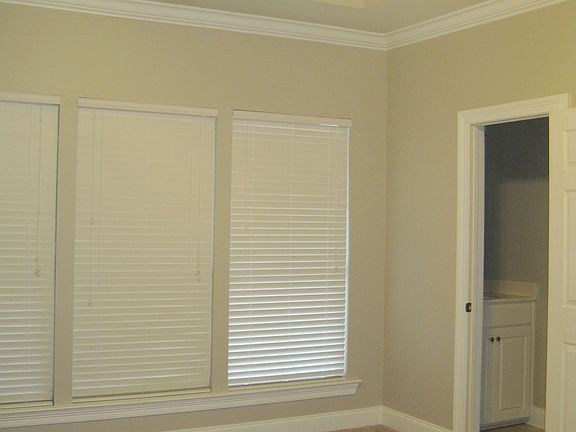 Large Master Suite!