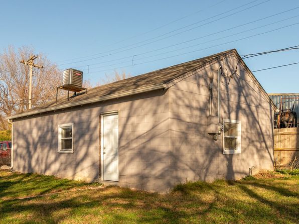 1345 N Lewis Pl #2410
