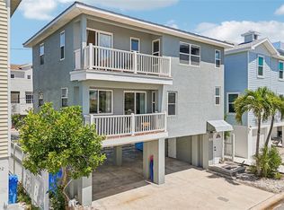 23 80th Ave, Treasure Island, FL 33706