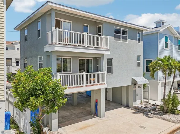 23 80th Ave, Treasure Island, FL 33706