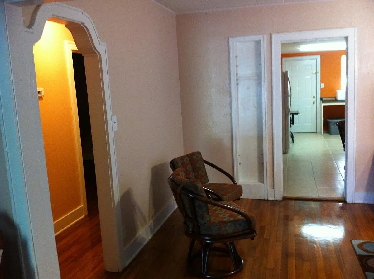 1002 S Indiana Avenue — Photo 2