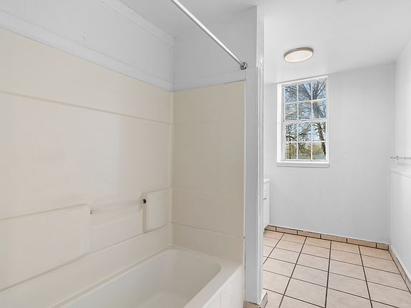 3rd image of 2414 W Muhammad Ali Blvd #2