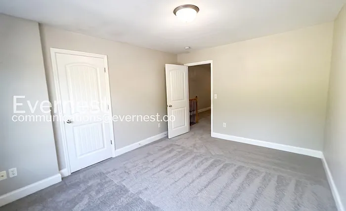 124 Brown Estates Dr — Photo 11
