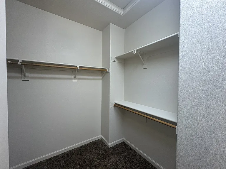 3564 Sarasota Ave — Photo 26