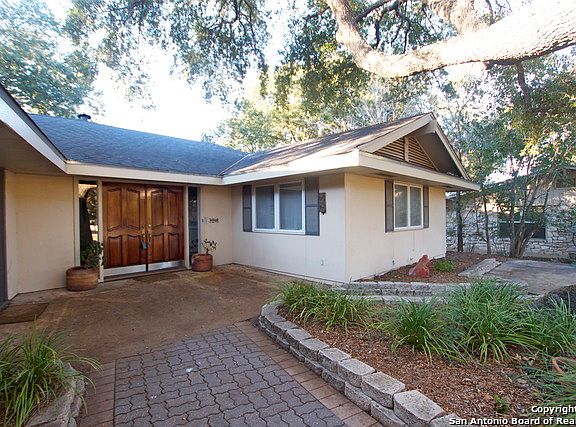 3rd image of 3218 Bent Bow Dr