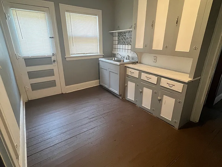 1742 Ford Ave #2 — Photo 6